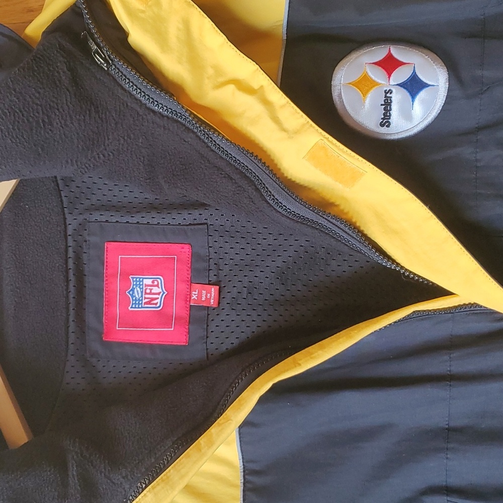 NFL Steelers convertible jacket - Picture 3 of 10